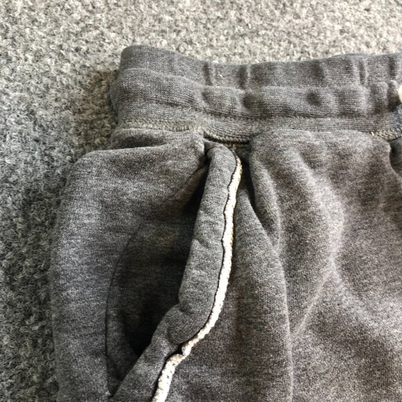 Nike Sweat Shorts Mens Small Gray Club Fleece Cotton Big Logo Swoosh - Picture 3 of 9